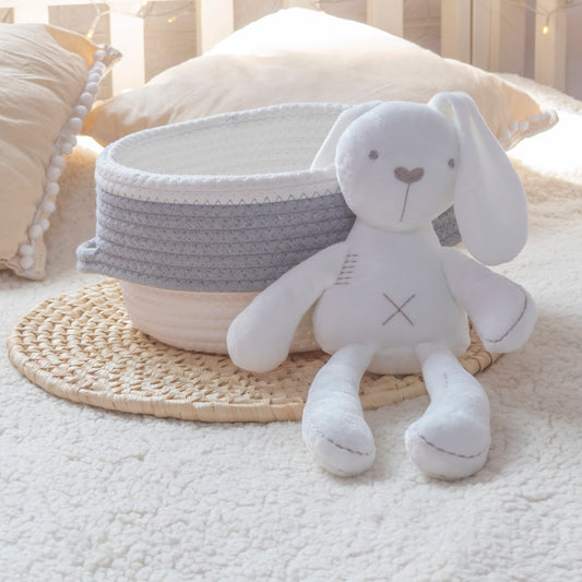 Kit Orden & Apego 🍼🧸 – Canasto Organizador + Peluche Conejo